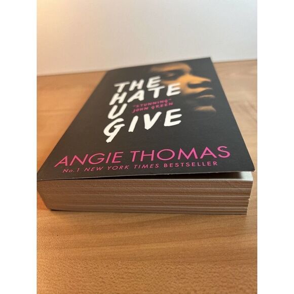 The Hate U Give By Angie Thomas 2017 Paperback UK Edition - Picture 2 of 6